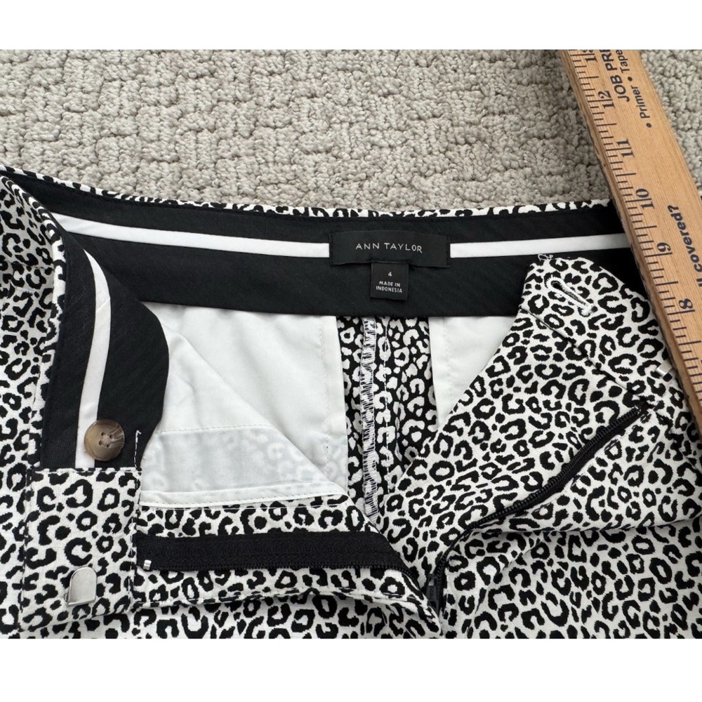 Ann Taylor Pants White Black Cheetah Leopard Print Modern Stretch Size 4, EUC - Picture 5 of 8